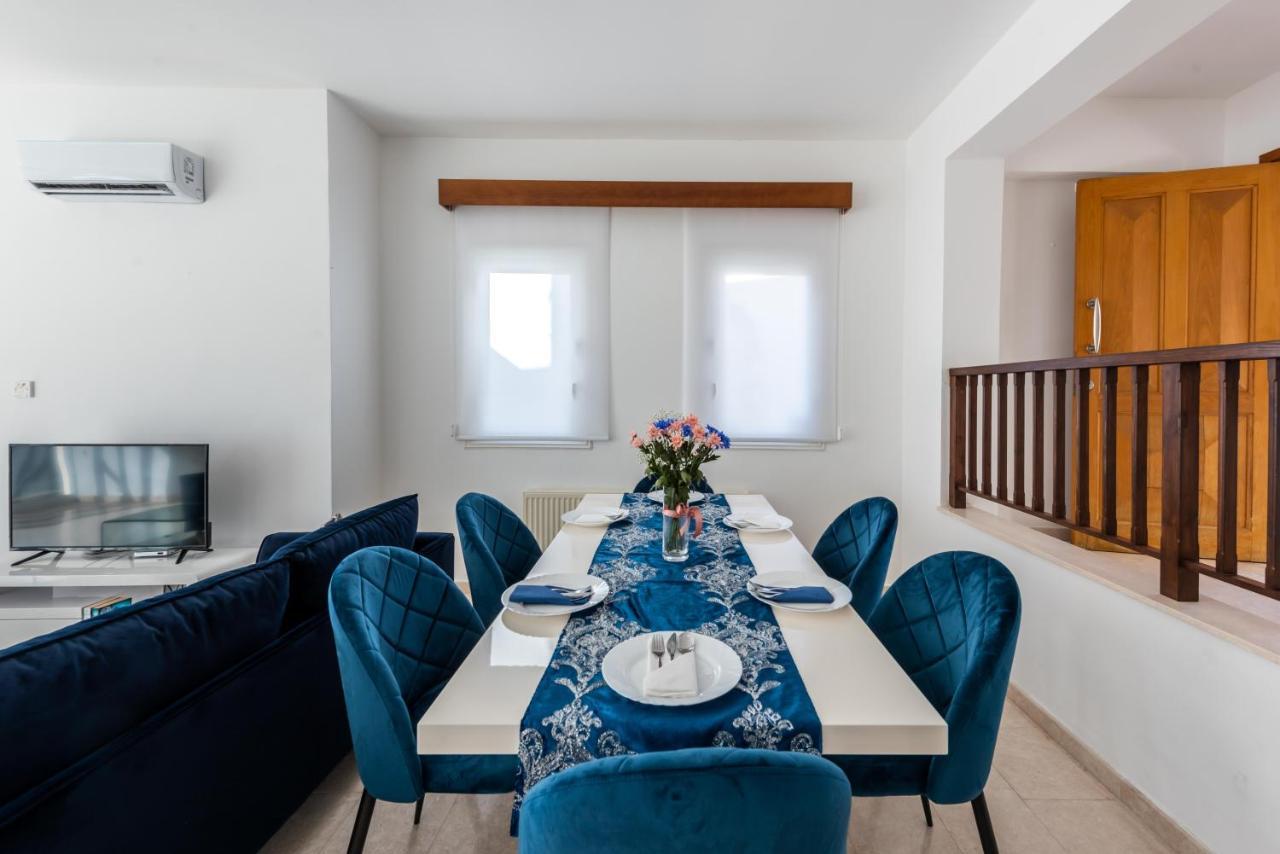Villa Marina Sunrise By Ezoria Villas Coral Bay Exterior photo